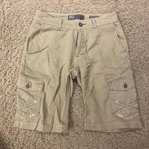 Mens BKE cargo shorts. 31 waist/24 outseam.